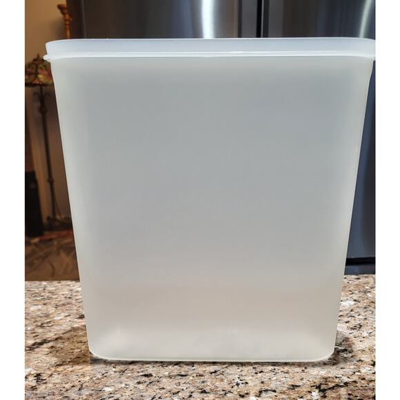 Tupperware Modular Mates Super Oval #5, Cup Container #2239A-1 - Picture 6 of 10